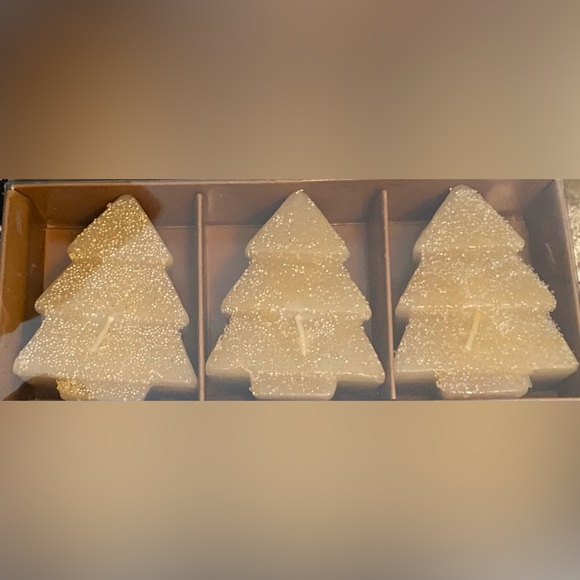 NEW Christmas TREE candle set - Picture 2 of 2
